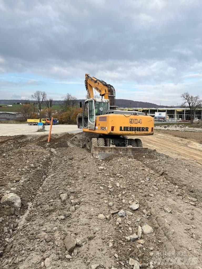 Liebherr A-904 900 Ratasekskavaatorid