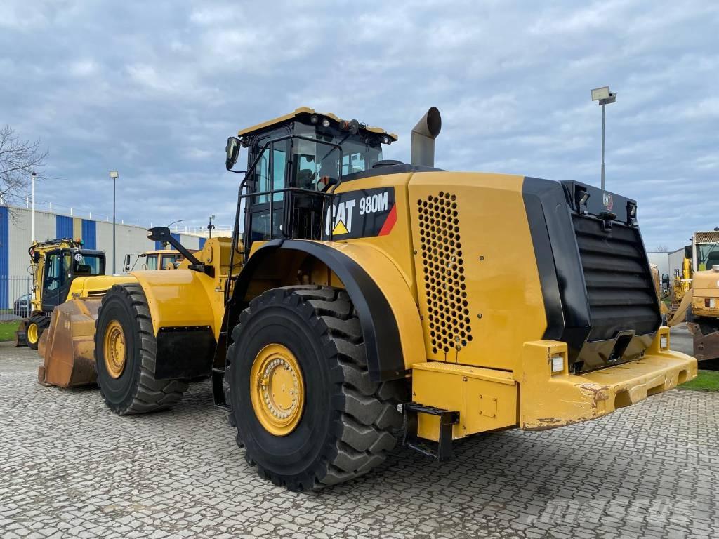 CAT 980M Rataslaadurid