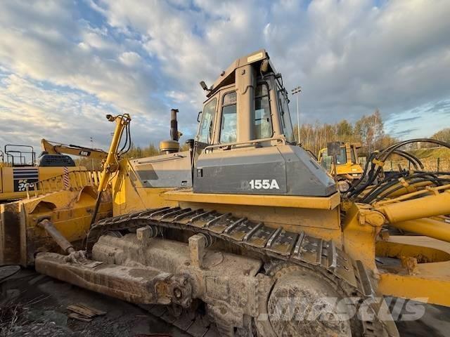 Komatsu D 155 A-3 Buldooserid