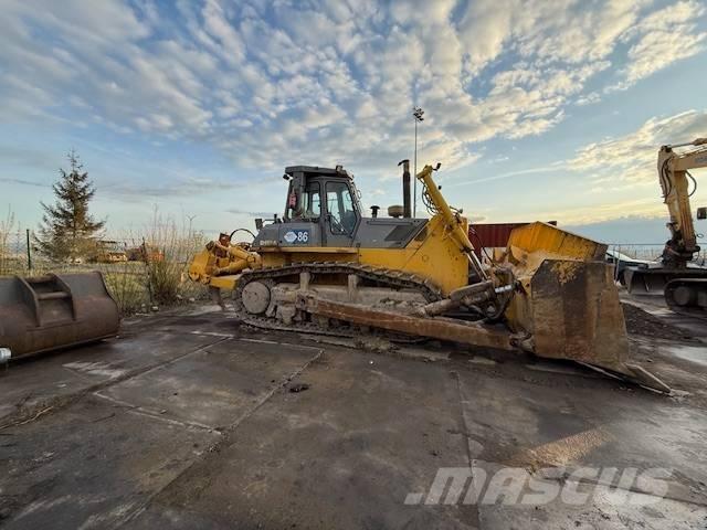 Komatsu D 155 A-3 Buldooserid