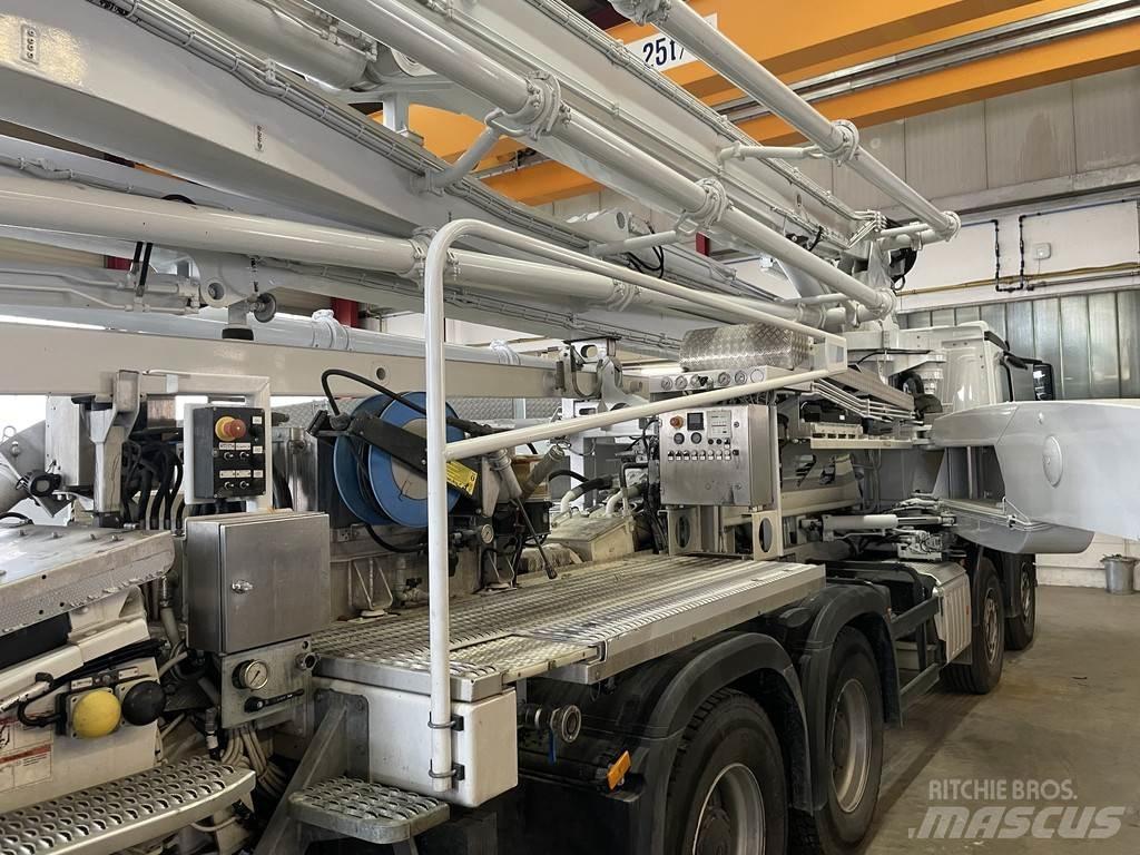 Liebherr THP 37 Betooni pumpautod