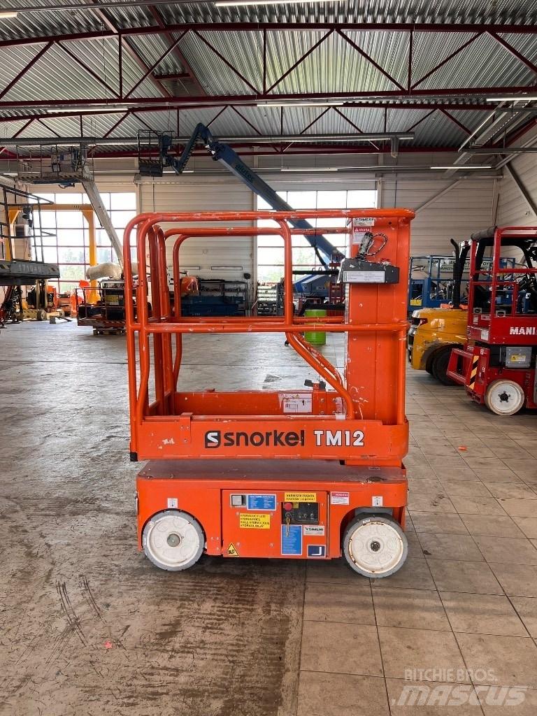 Snorkel TM 12 Vertikaalsed mast tõstukid
