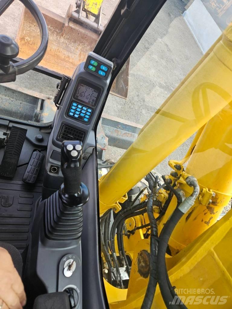 Komatsu PW 160-7 Ratasekskavaatorid