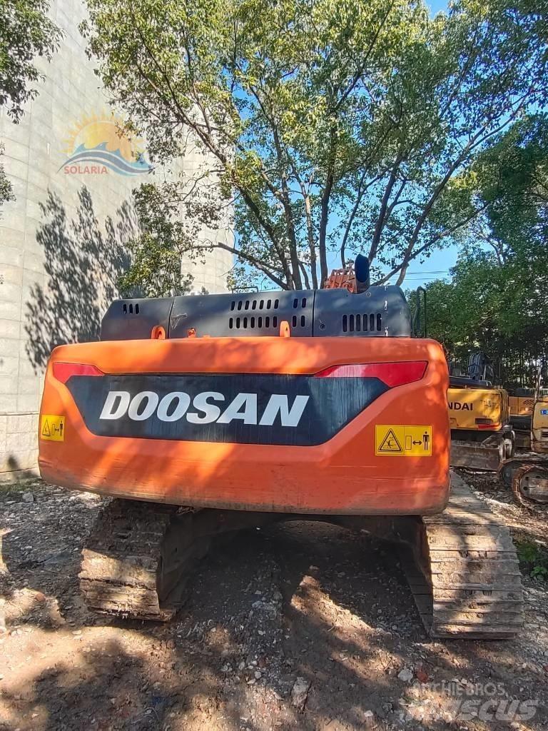 Doosan DX 300 LC Roomikekskavaatorid