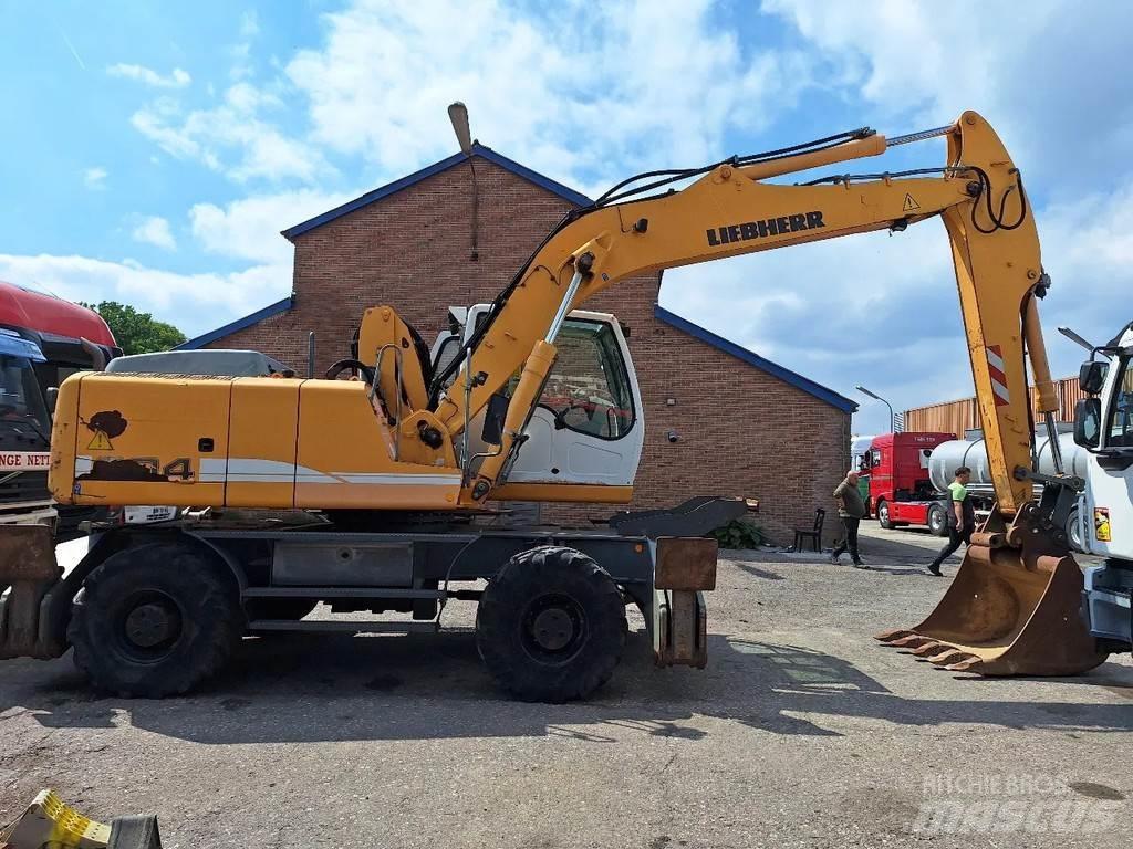 Liebherr A904C Ratasekskavaatorid
