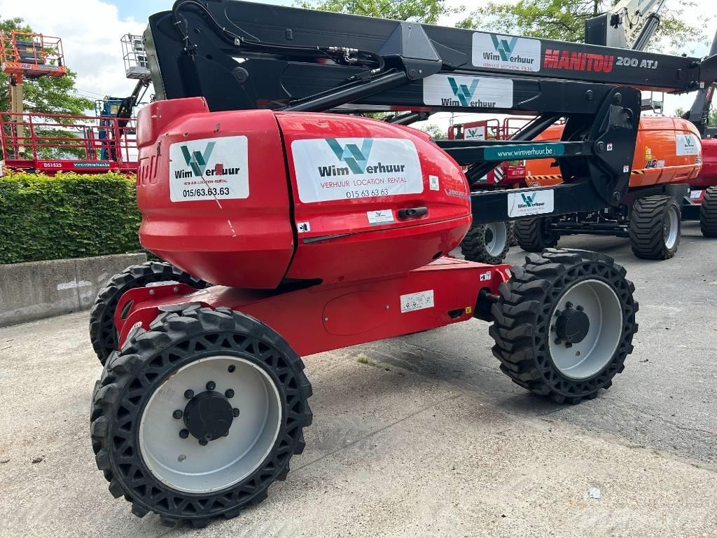 Manitou 200 ATJ RC Iseliikuvad poomtõstukid