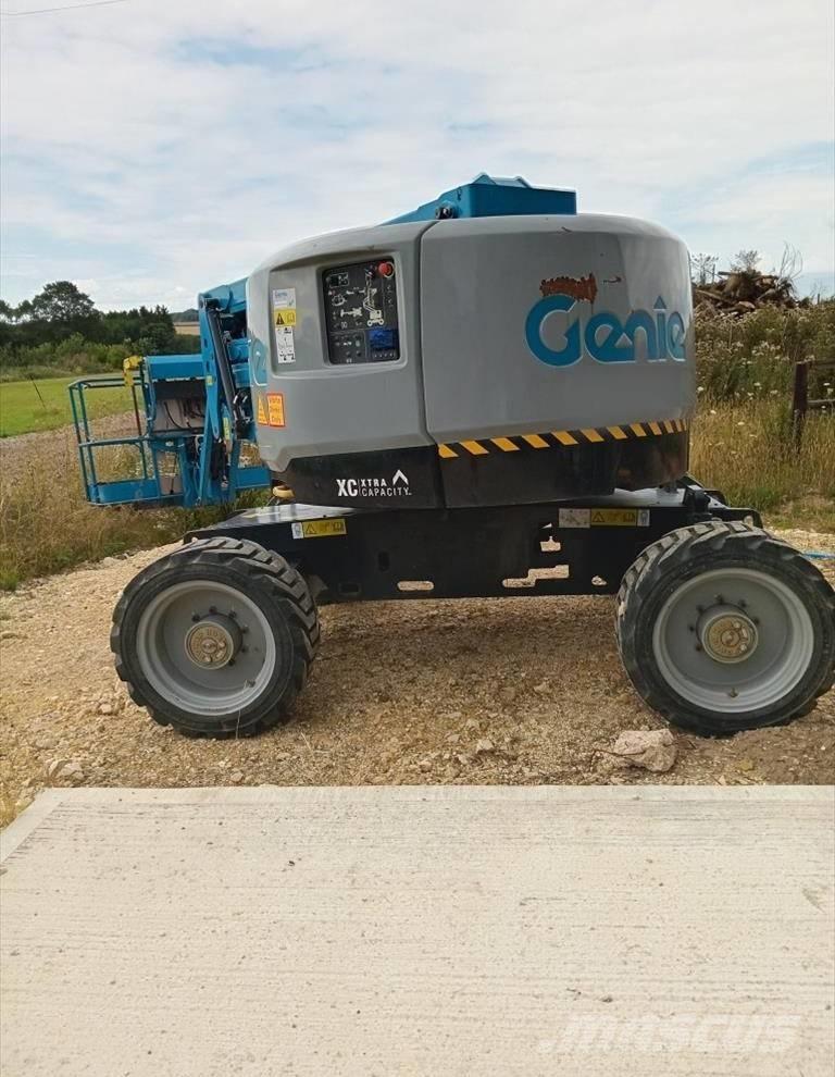 Genie Z 45/25 XC Iseliikuvad poomtõstukid