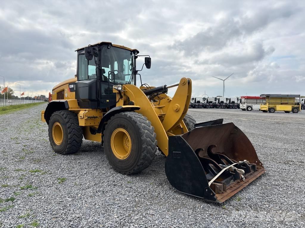 CAT 926M Rataslaadurid