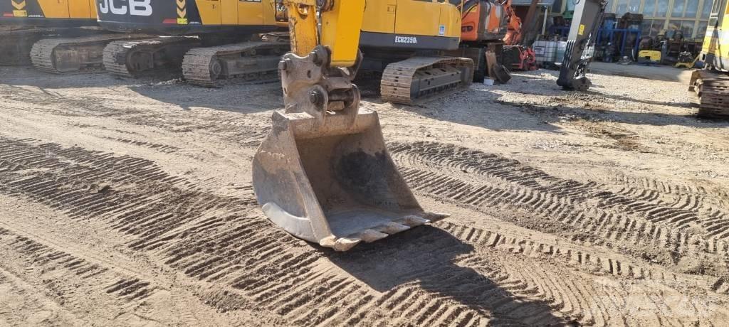 JCB JS 145 LC Plus Roomikekskavaatorid