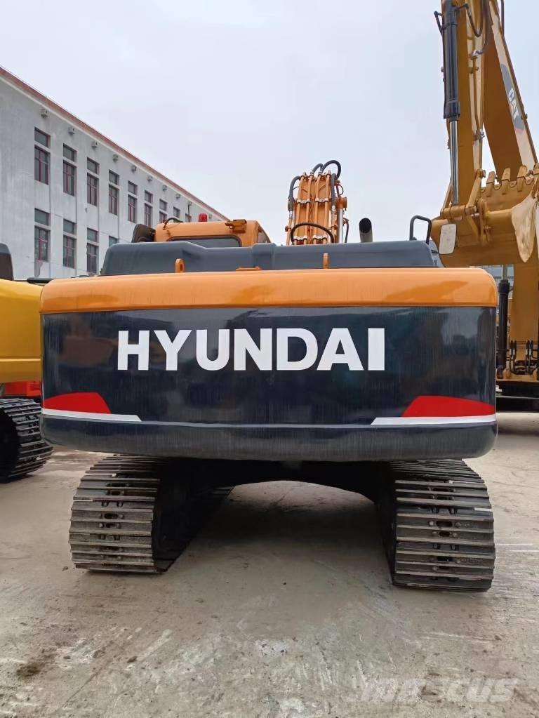 Hyundai 220LC-9S Roomikekskavaatorid