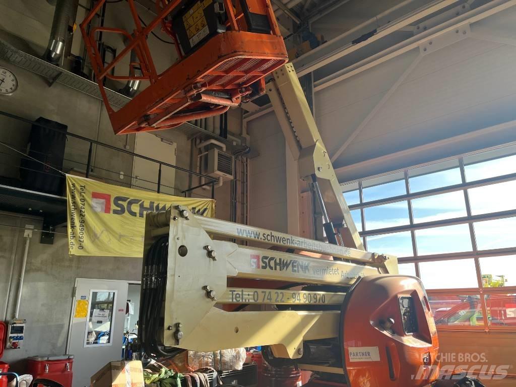 JLG 450 AJ II Iseliikuvad poomtõstukid