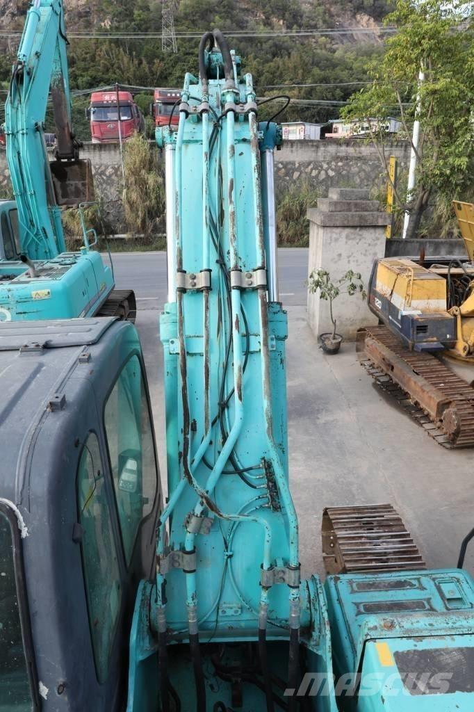 Kobelco SK 210-8 Roomikekskavaatorid