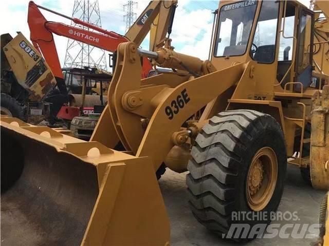 CAT 936 E Rataslaadurid