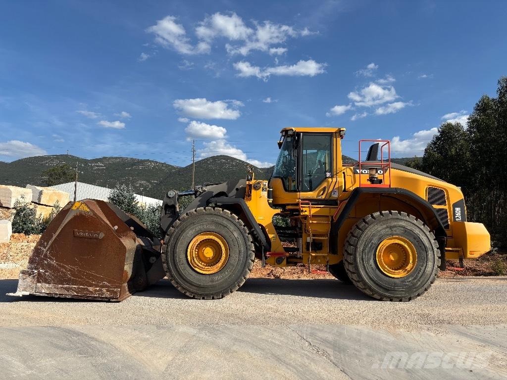 Volvo L 260 H Rataslaadurid
