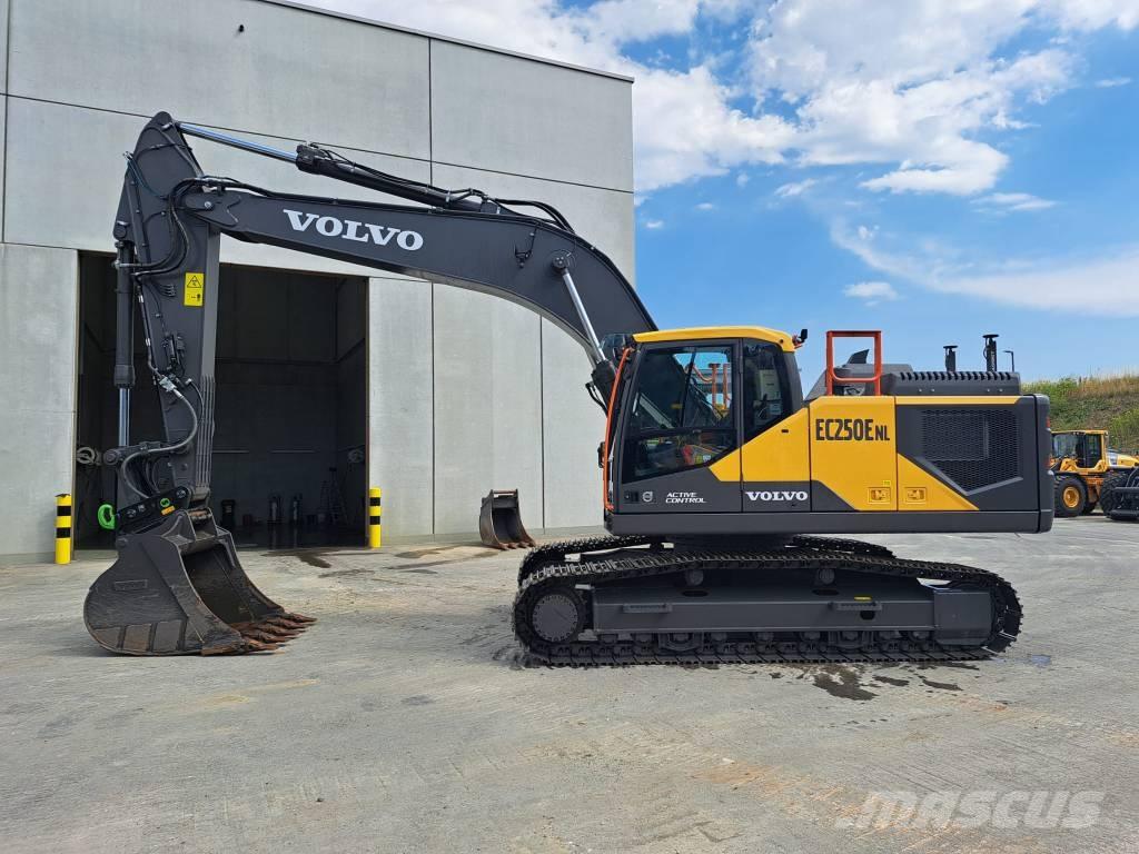 Volvo EC250ENL Roomikekskavaatorid