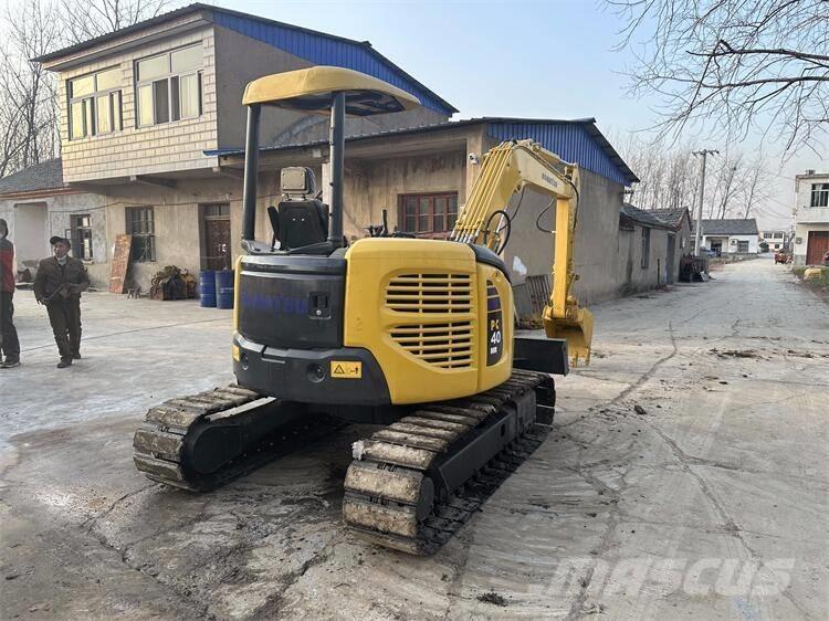 Komatsu PC 40 Roomikekskavaatorid