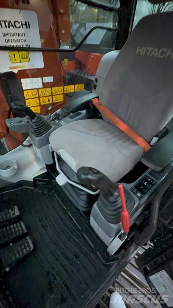 Hitachi ZX 135 US-6 Roomikekskavaatorid