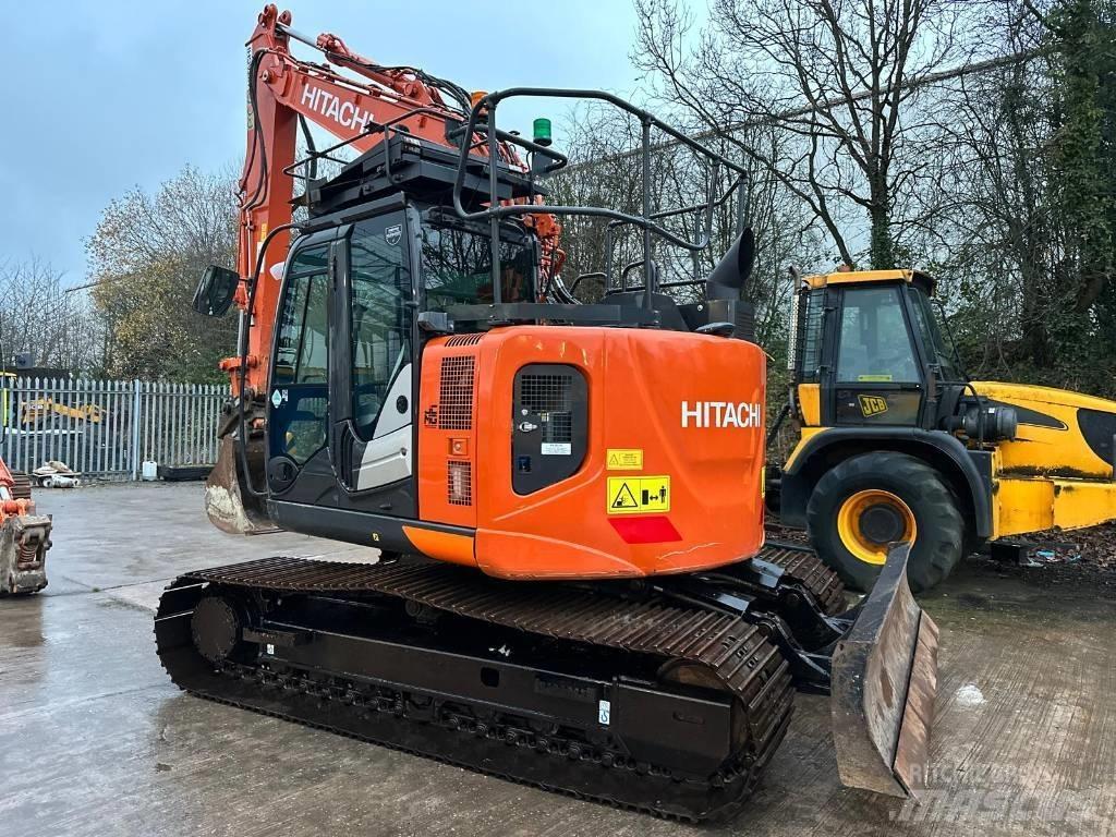 Hitachi ZX 135 US-6 Roomikekskavaatorid