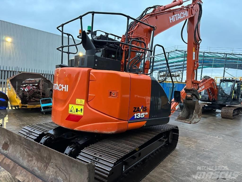 Hitachi ZX 135 US-6 Roomikekskavaatorid