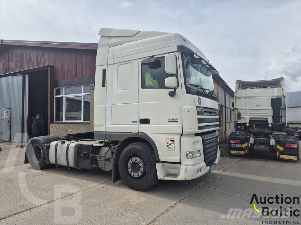 DAF FT460XF Sadulveokid