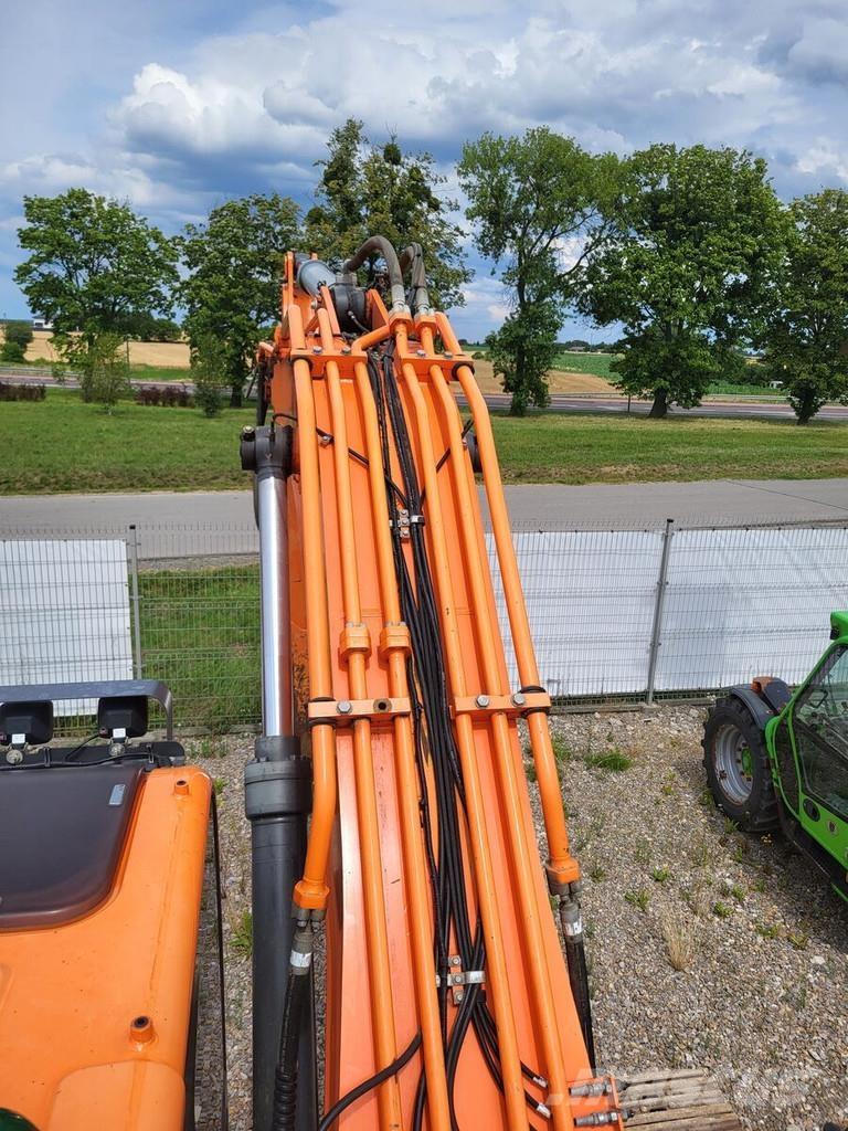 Doosan DX255LC-5 Roomikekskavaatorid