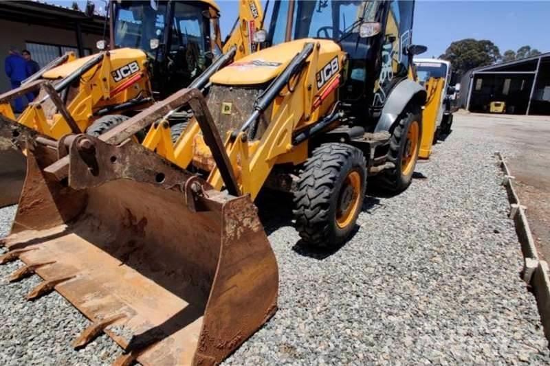 JCB 3CX 4X4 Ekskavaatorlaadurid