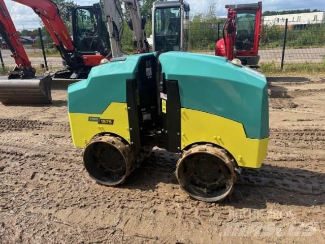 Ammann AR 1575 Tandemrullid
