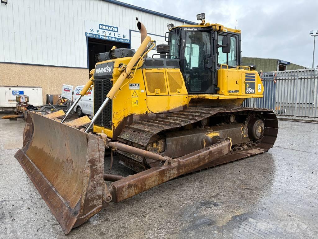 Komatsu D65PX-18 Buldooserid