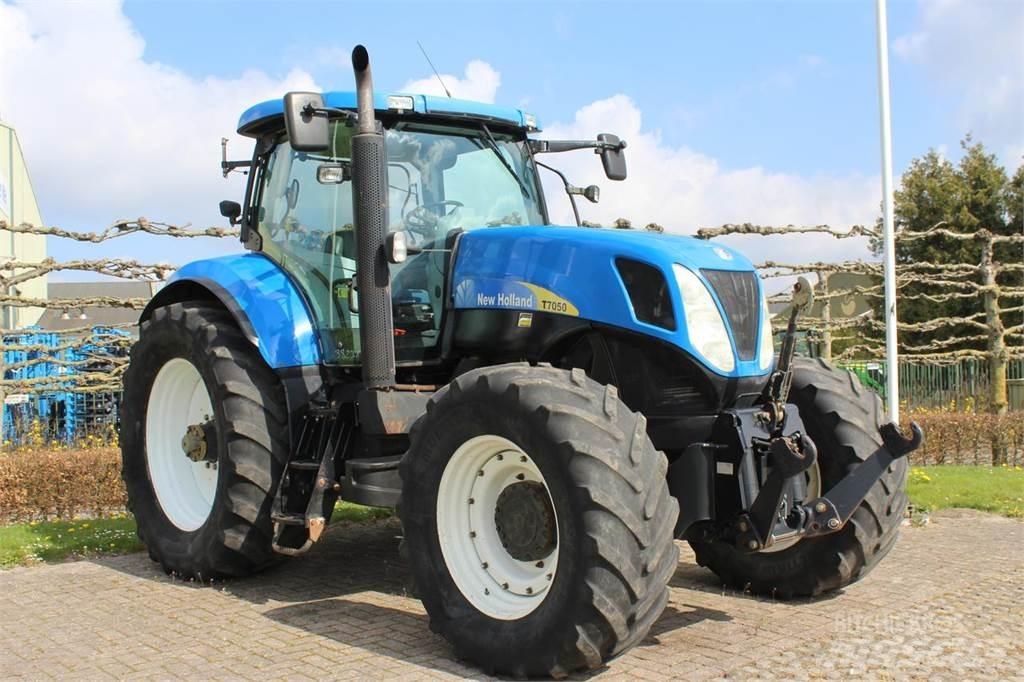 New Holland T7050 Traktorid