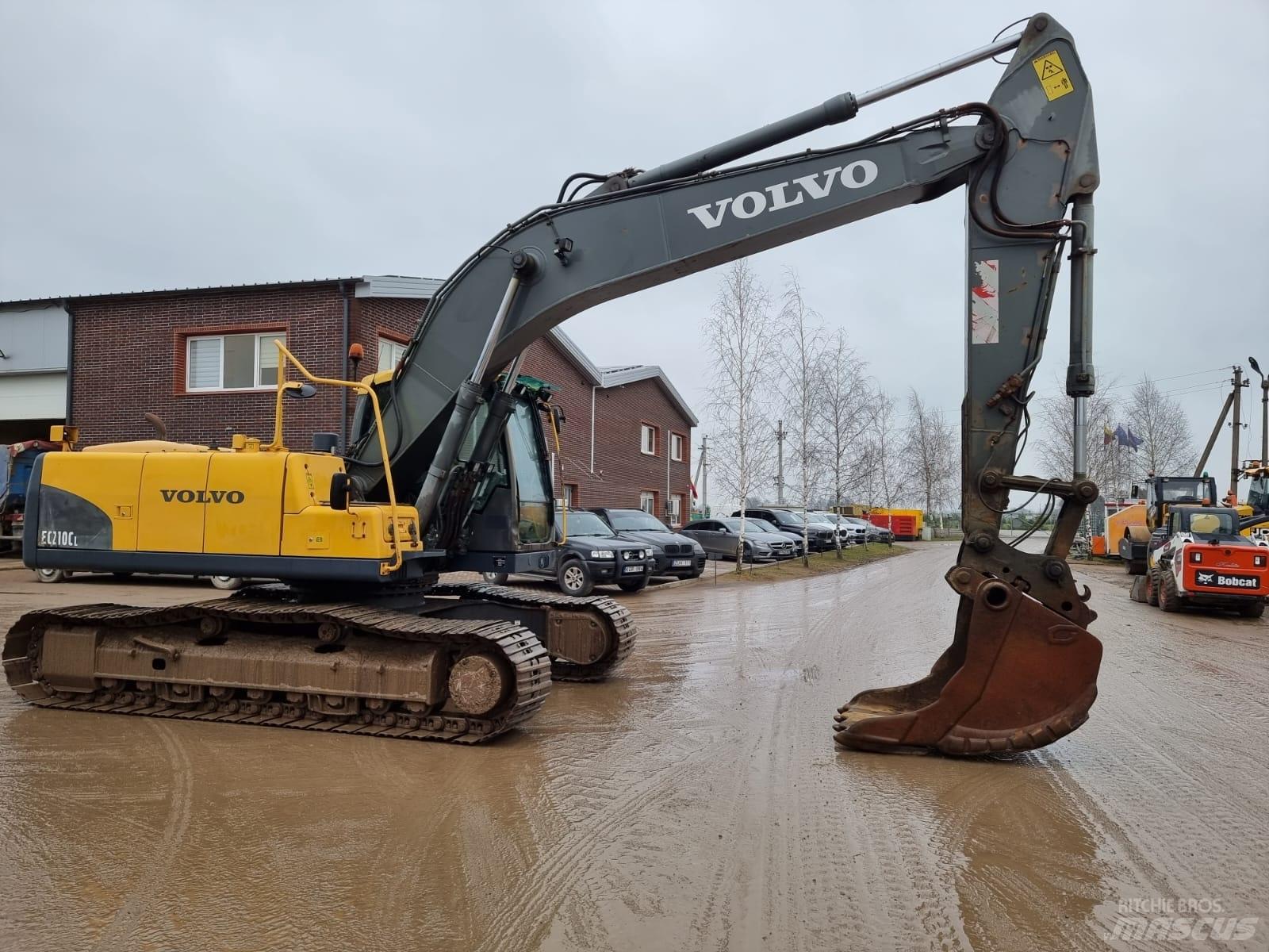 Volvo EC 210 C Roomikekskavaatorid