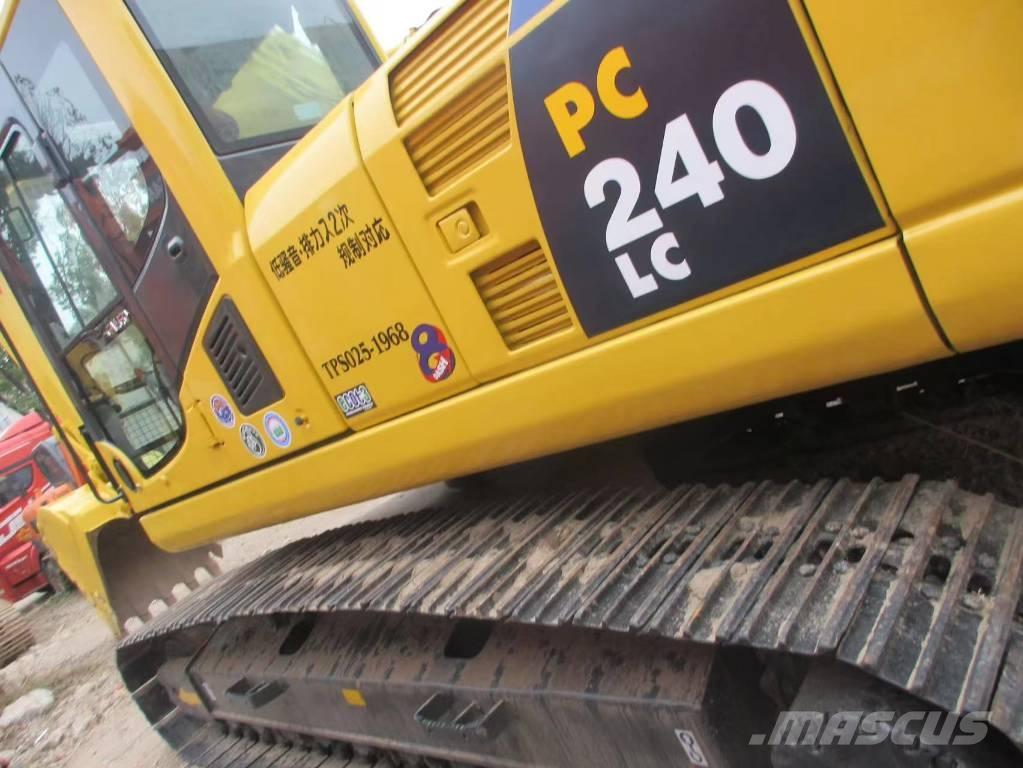 Komatsu PC 240 Roomikekskavaatorid