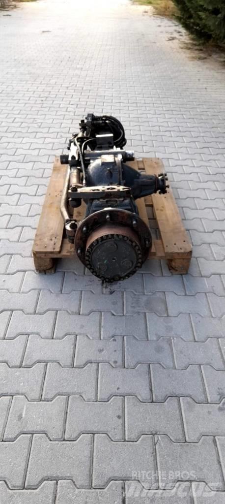 Fendt 612 FRONT AXLE Raamid
