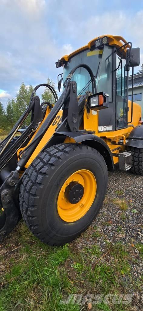 JCB 412 S Rataslaadurid