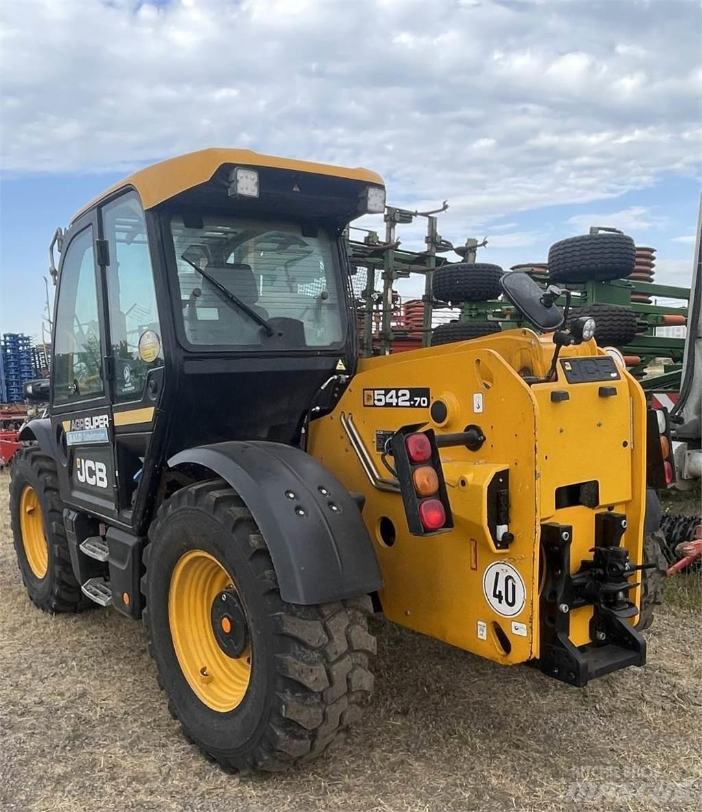 JCB 542-70 Põllumajanduslikud teleskoopkäitlejad
