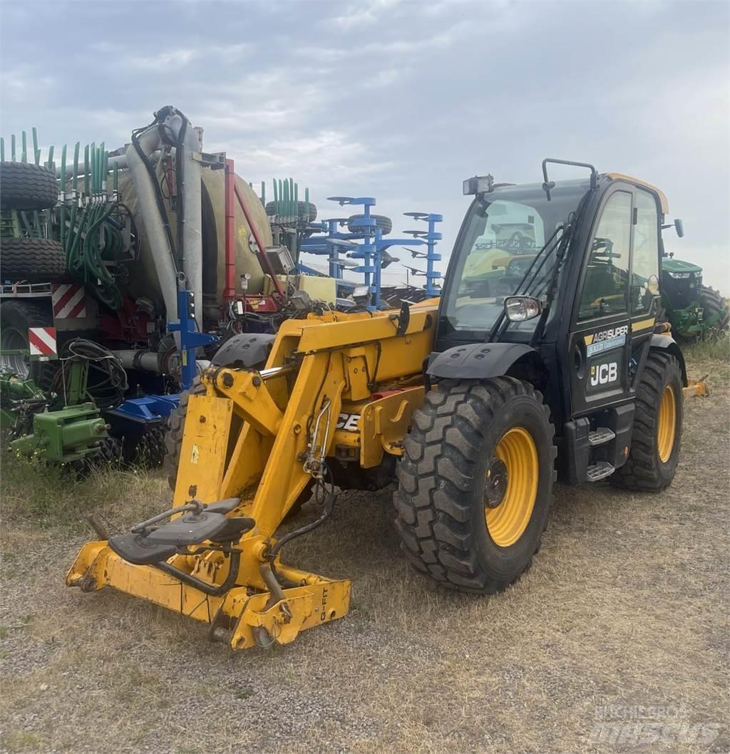 JCB 542-70 Põllumajanduslikud teleskoopkäitlejad