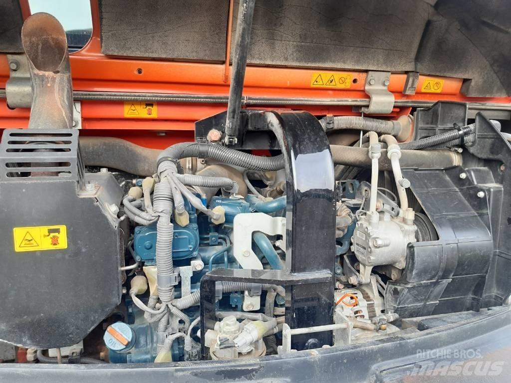 Kubota KX 080-4 Väikeekskavaatorid 7t-12t