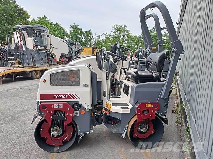 Dynapac CC900S Järelveetavad vibrorullid