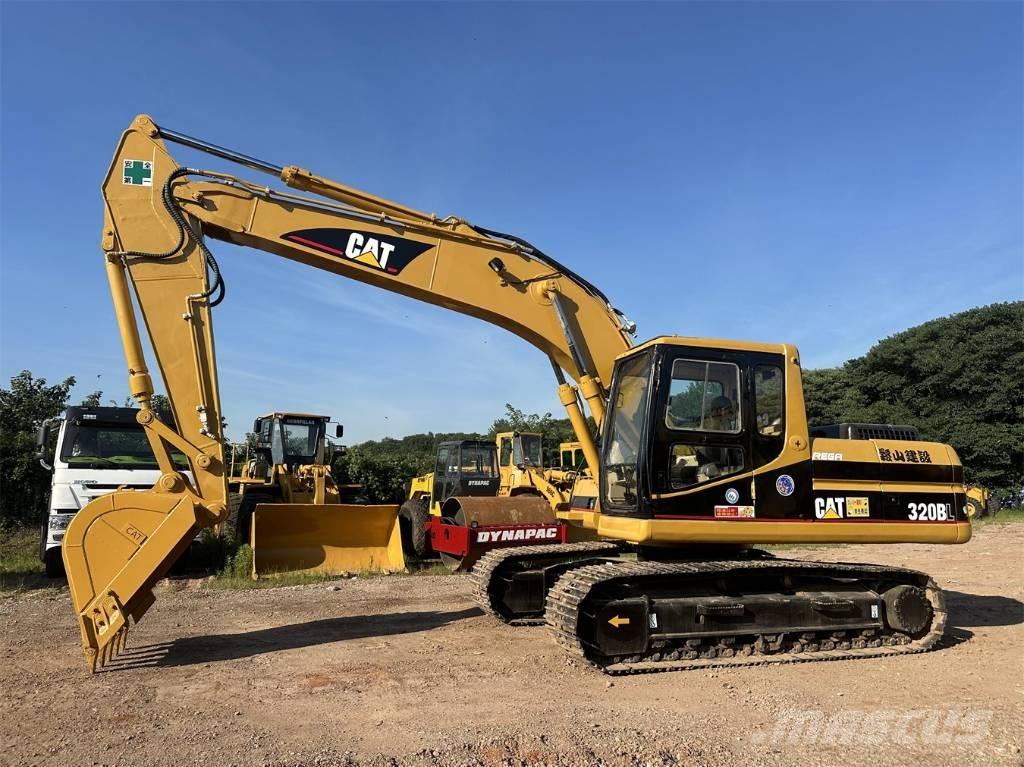 CAT 320B Roomikekskavaatorid