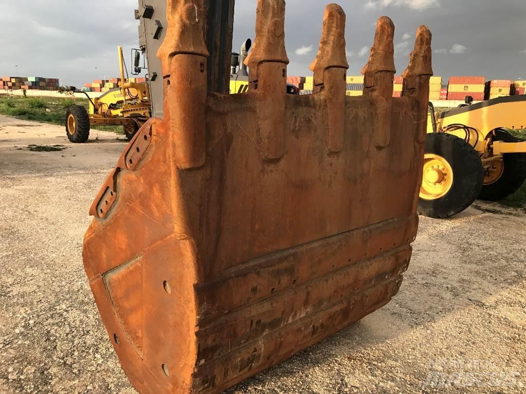 Volvo EC 460 B LC Roomikekskavaatorid