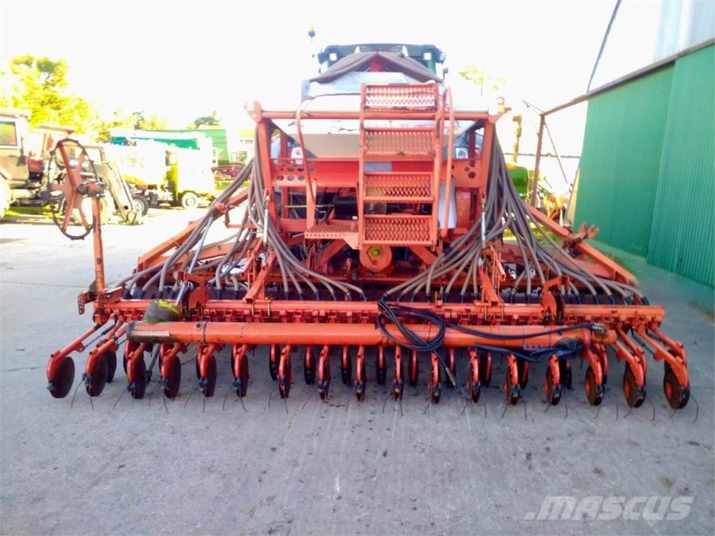 Kuhn Venta TI 450 Külvik-äkked