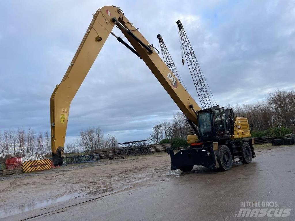 CAT 3040 Materjalikäitlusmasinad