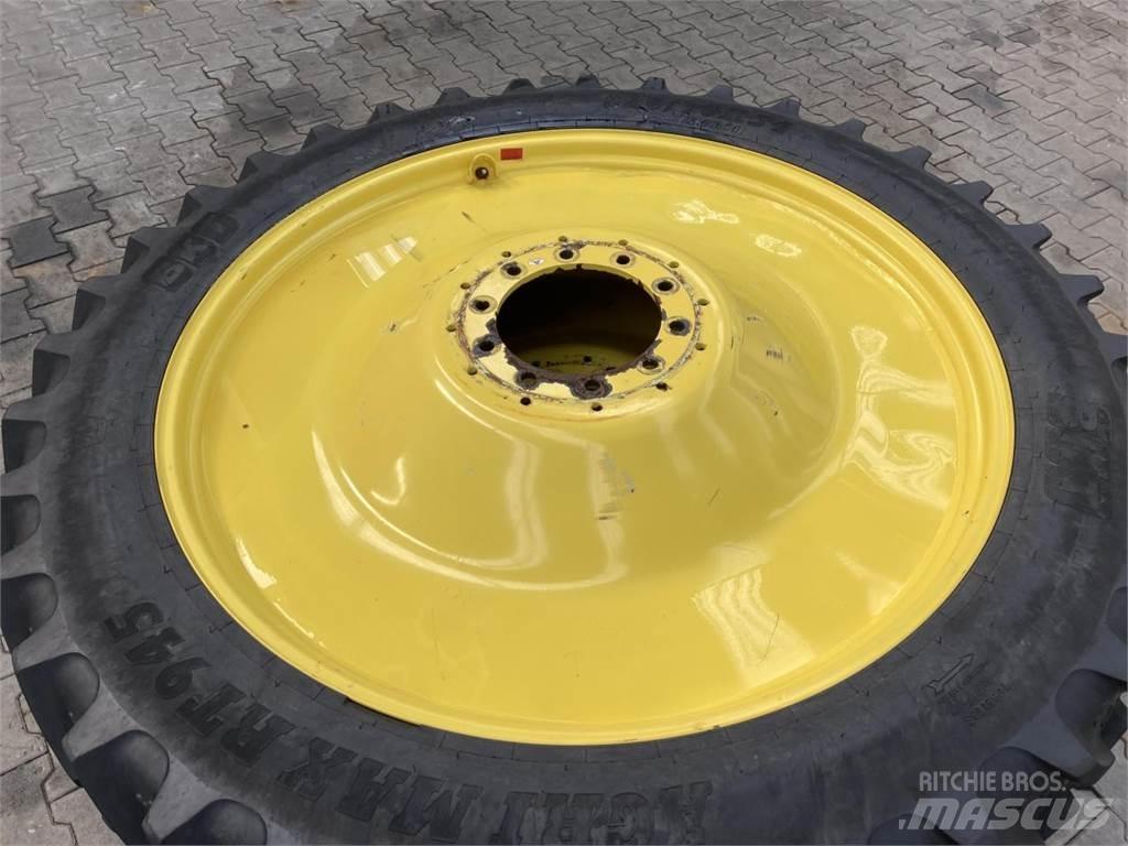 BKT 320/90R54 Rehvid, rattad ja veljed
