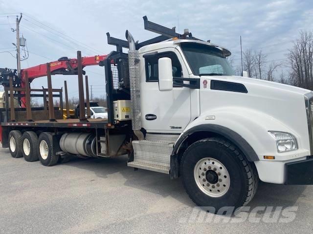 Kenworth T 880 Metsaveokid
