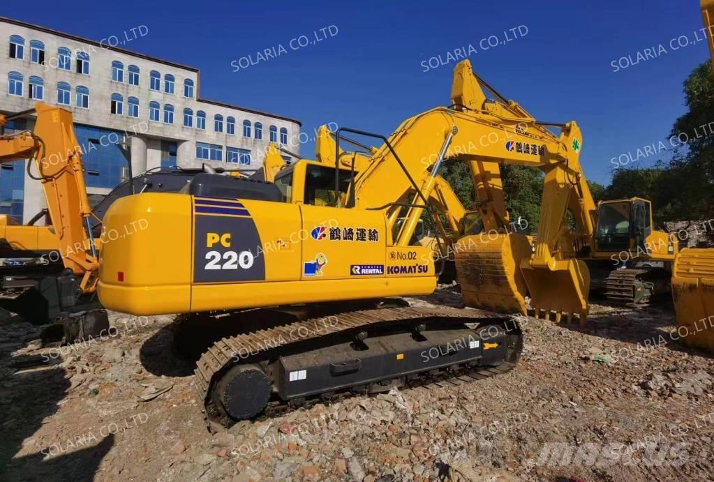 Komatsu PC 220-8 Roomikekskavaatorid