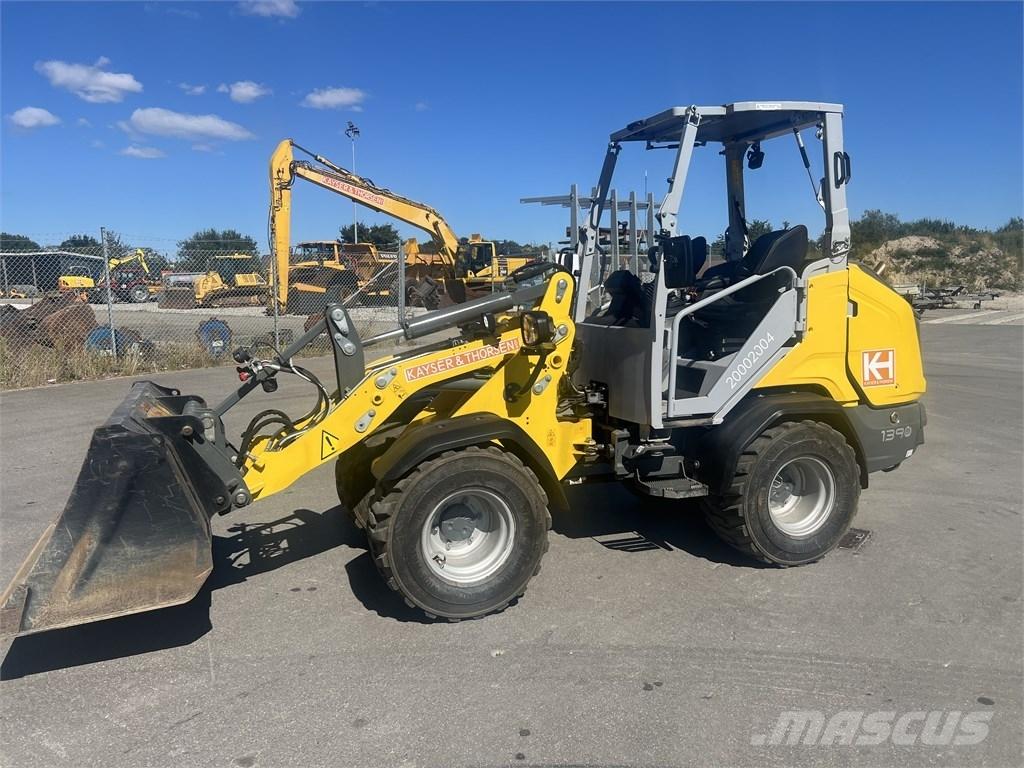 Weidemann 1390 Väikelaadurid