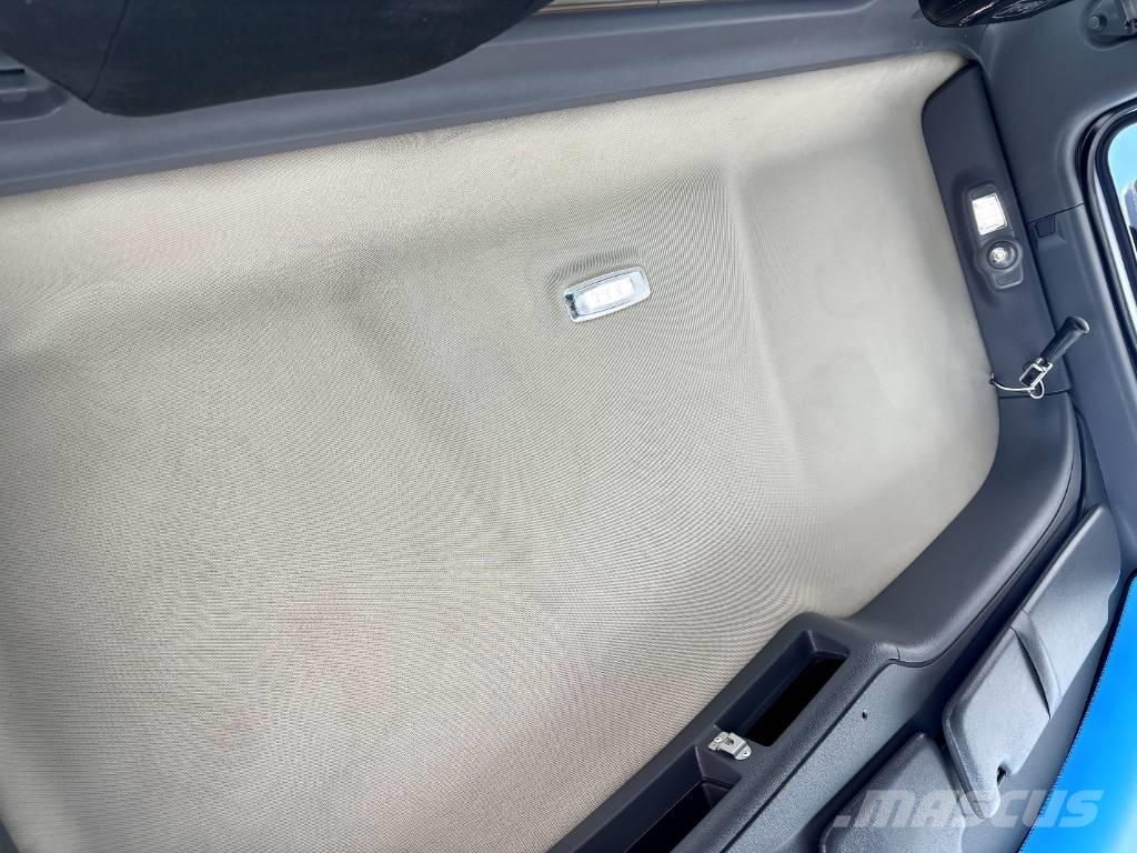 Peterbilt 567 Sadulveokid