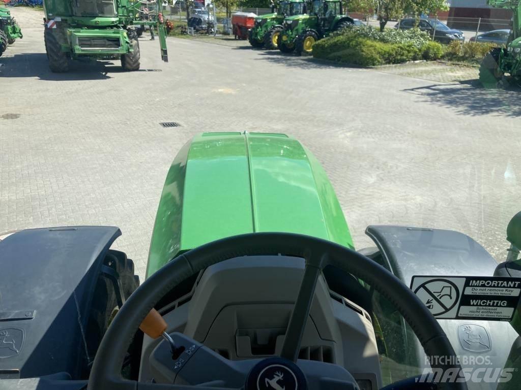 John Deere 6R215 Traktorid