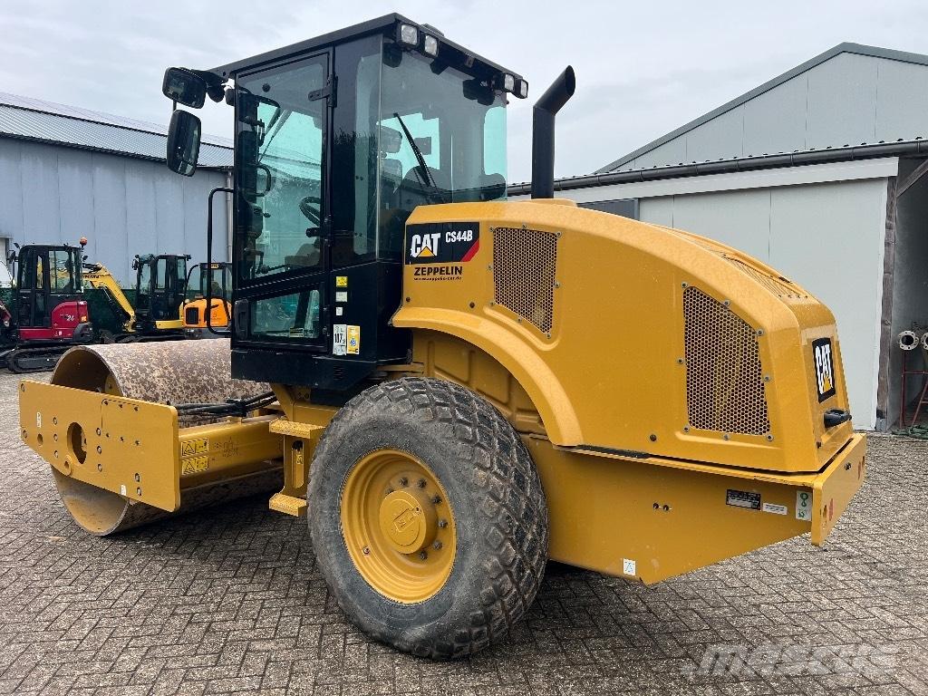 CAT CS44B - CS 44 B Ühe trumliga rullid