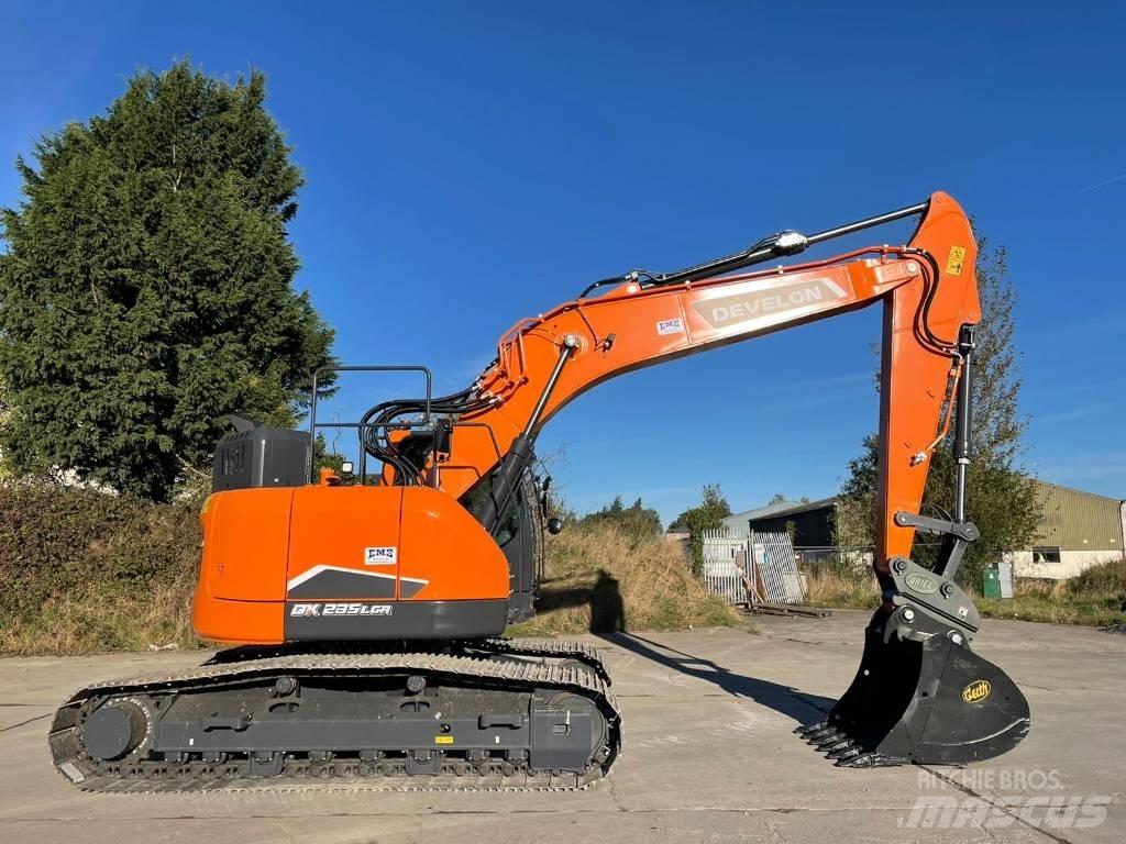Doosan DX 235 LCR Roomikekskavaatorid