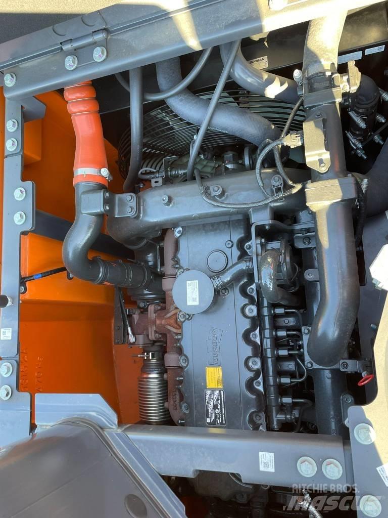 Doosan DX 235 LCR Roomikekskavaatorid